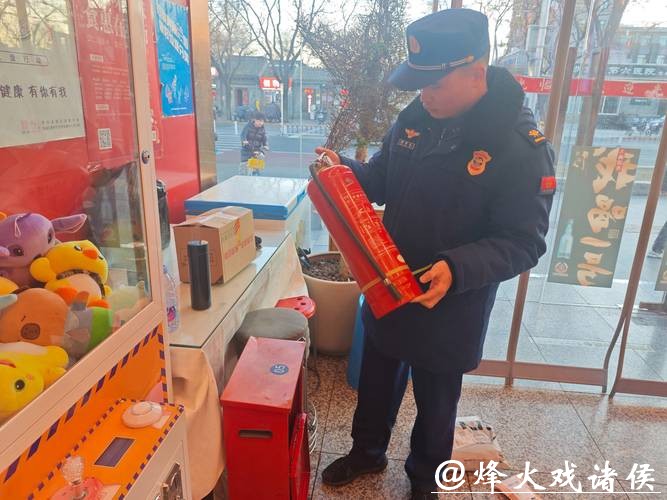 深入社区、农村、商铺排查隐患，崇明消防多举措筑牢马年新春“安全屏障”