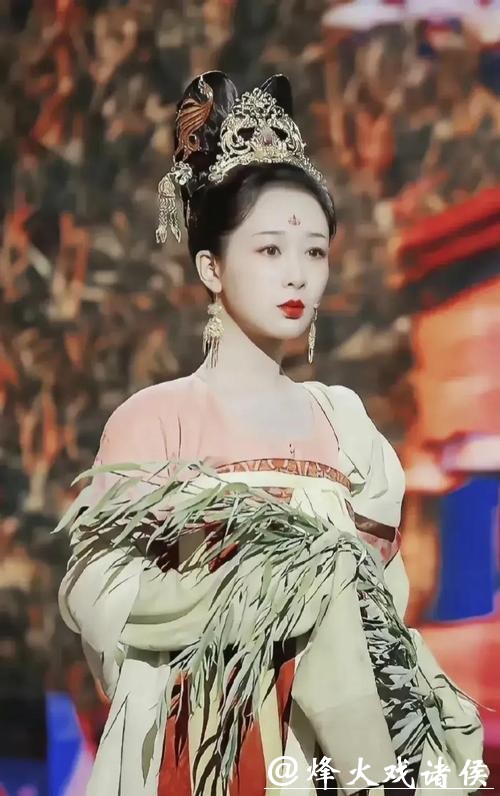 2026年关将至国剧大乱斗，杨紫新剧仅排第四，榜首竟是这部让人笑掉大牙的黑马